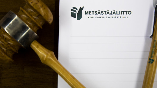 paperi, kynä ja nuija